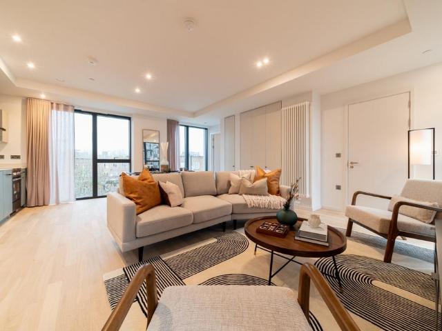 1 bedroom flat for sale