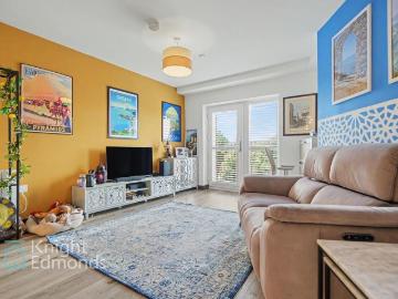 1 bedroom flat for sale