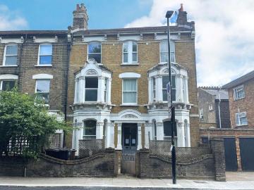 1 bedroom flat for sale