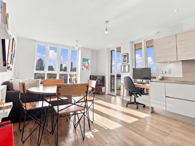 1 bedroom flat for sale