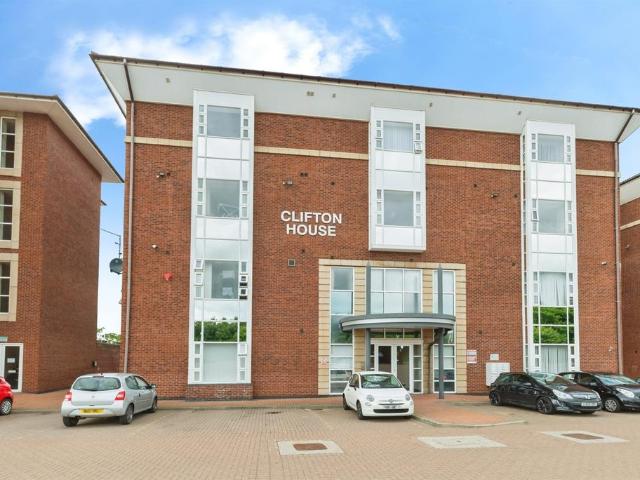 1 bedroom flat for sale
