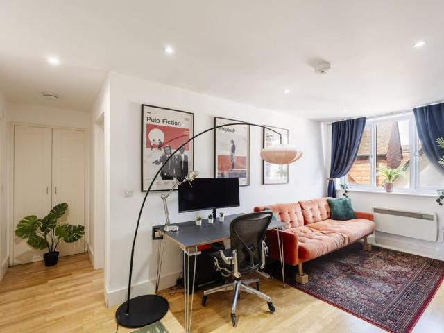 1 bedroom flat for sale