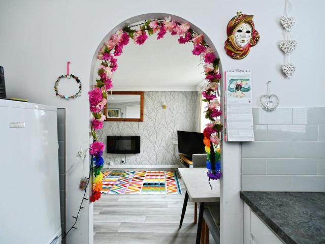 1 bedroom flat for sale