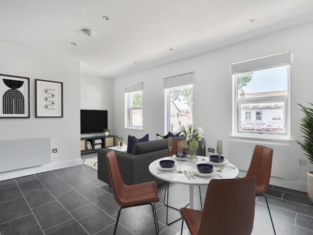 1 bedroom flat for sale