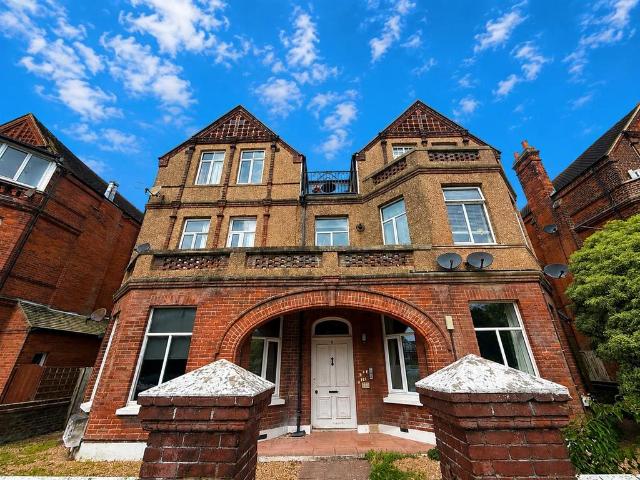 1 bedroom flat for sale