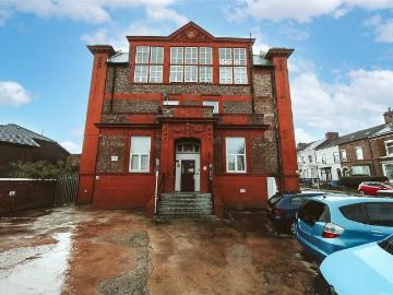1 bedroom flat for sale