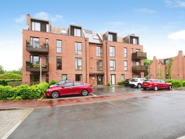 1 bedroom flat for sale