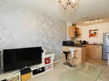 1 bedroom flat for sale