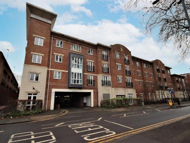 1 bedroom flat for sale