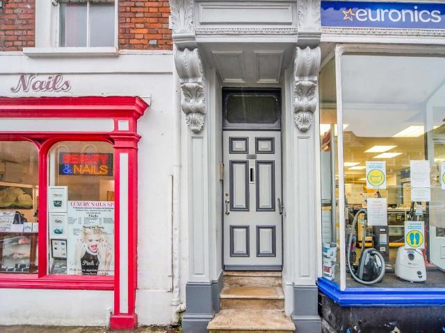 1 bedroom flat for sale