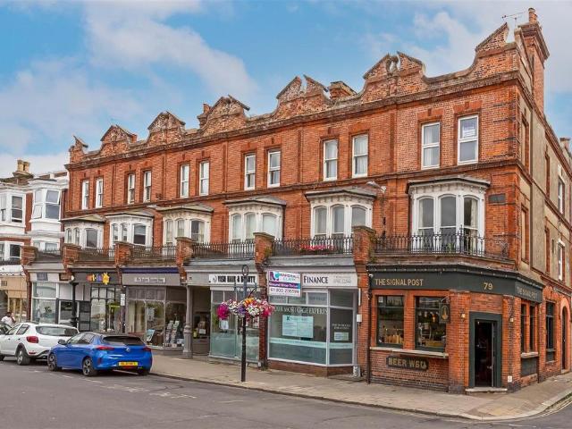 1 bedroom flat for sale