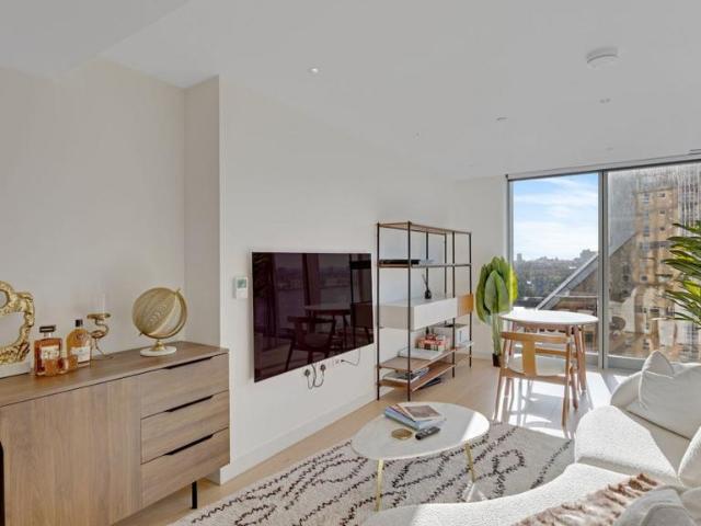 1 bedroom flat for sale