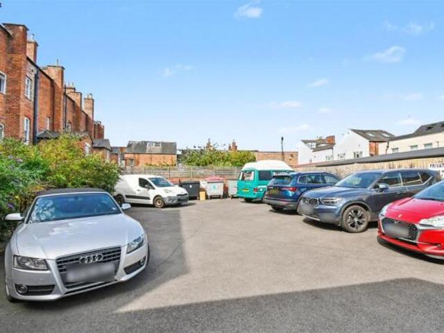 1 bedroom flat for sale in Willes Road, Leamington Spa, CV32