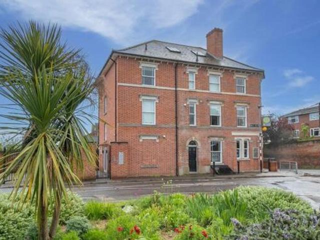 1 Bedroom Flat For Sale In Wivenhoe, Colchester