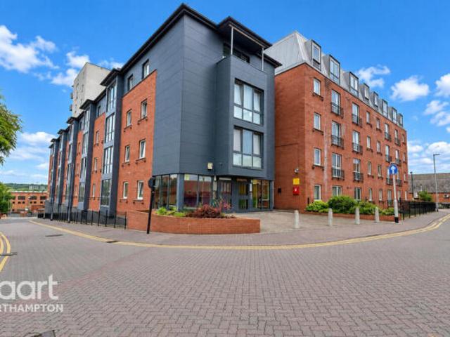 1 bedroom flat for sale in Woolmonger Street, Northampton, NN1