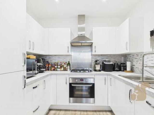 1 bedroom flat for sale in Allen House, Victoria Road, Chelmsford, CM1
