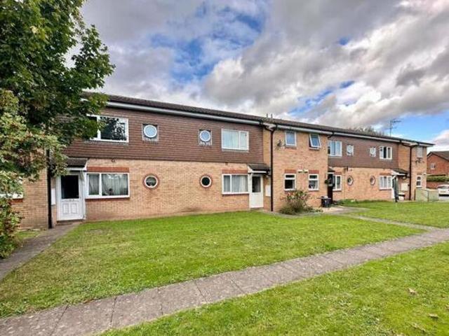 1 Bedroom Flat For Sale In Bobblestock, Hereford