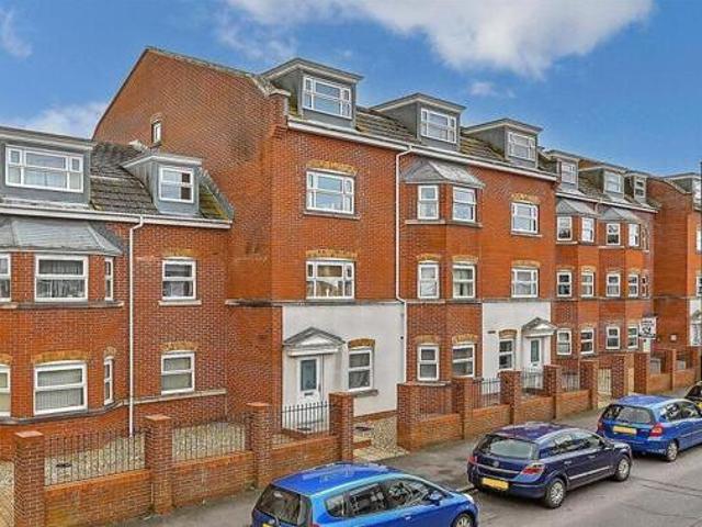 1 Bedroom Flat For Sale In Bognor Regis