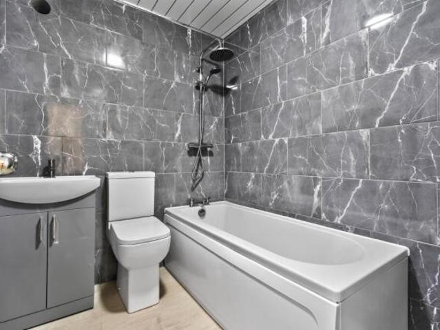 1 bedroom flat for sale in Calder Street, Glasgow, G42