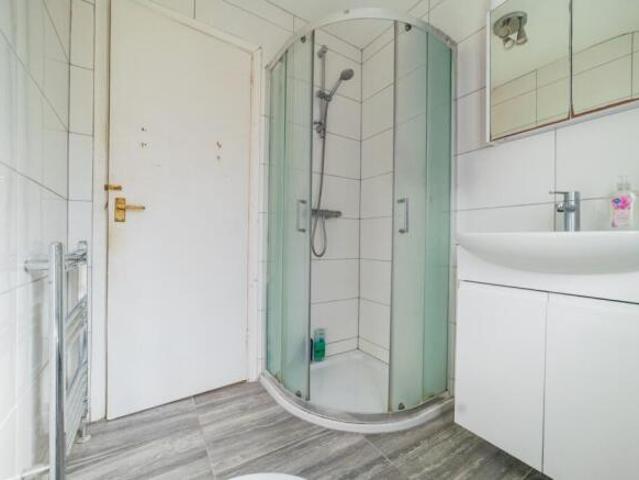1 bedroom flat for sale in Cecil Street, Splott, CF24