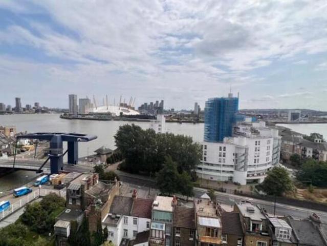 1 bedroom flat for sale in Dollar Bay Place, London, E14