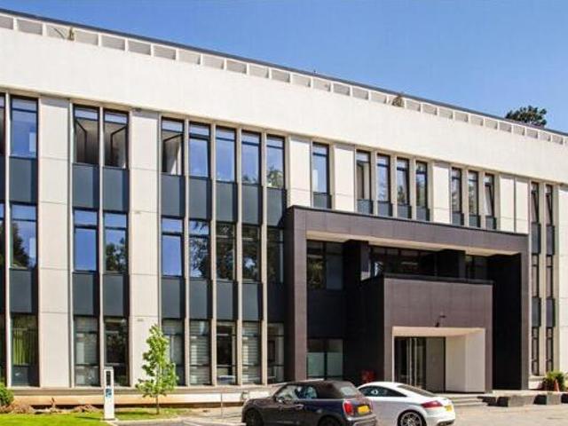 1 Bedroom Flat For Sale In Esher