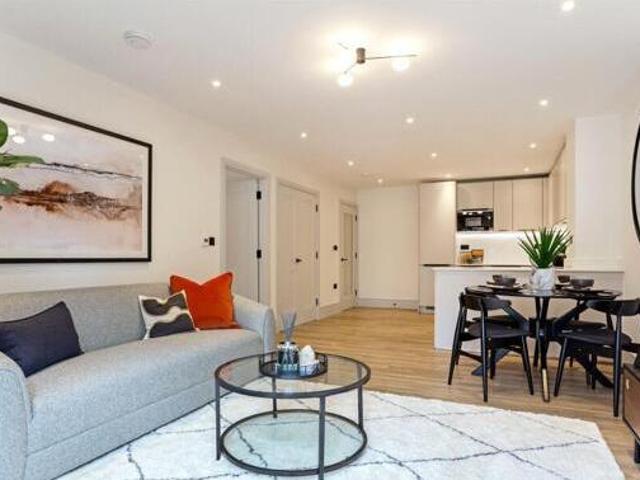 1 Bedroom Flat For Sale In Haslemere