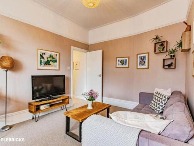 1 bedroom flat for sale in Inverton Road, Honor Oak, SE15