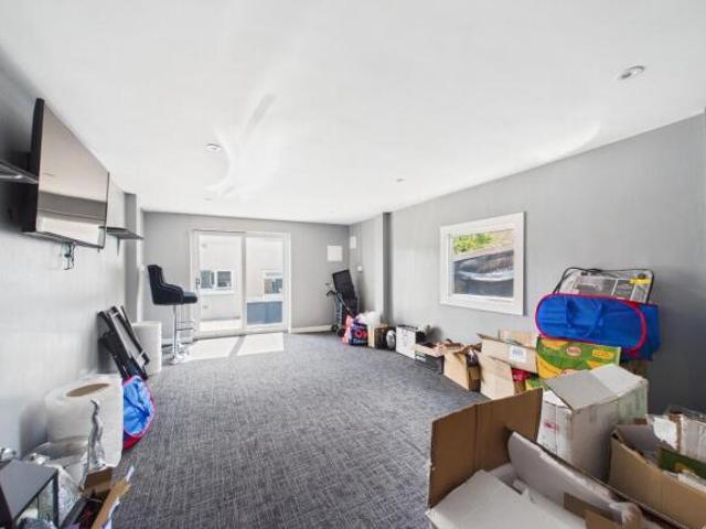 1 bedroom flat for sale in Langlea Avenue, Cambuslang, South Lanarkshire, G72