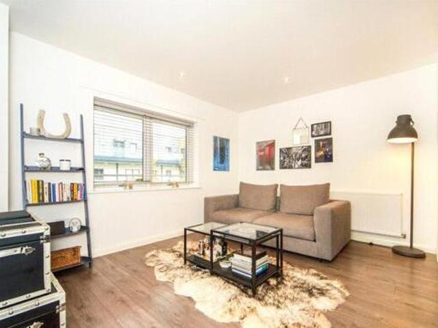 1 Bedroom Flat For Sale In London