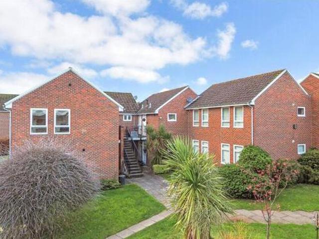 1 Bedroom Flat For Sale In Petersfield