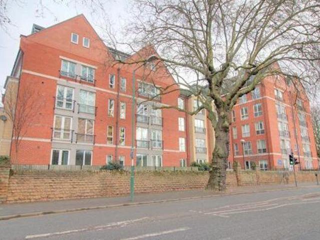 1 Bedroom Flat For Sale In Russell Road