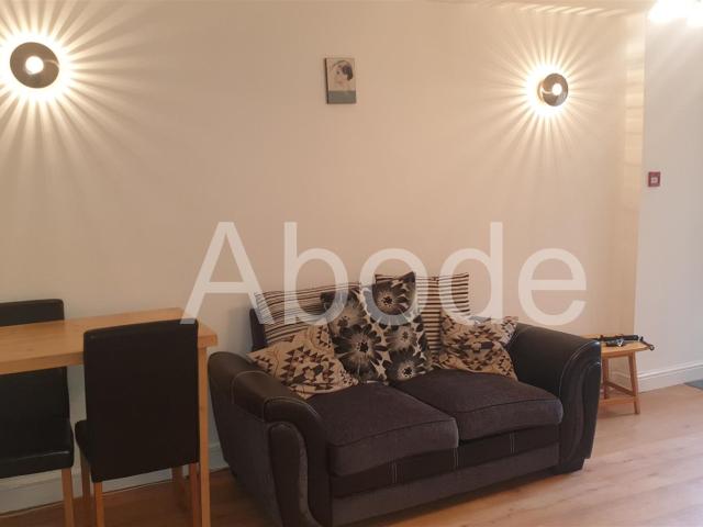 1 Bedroom Flat for rent at Royal Park Terrace, Hyde Park, Leeds