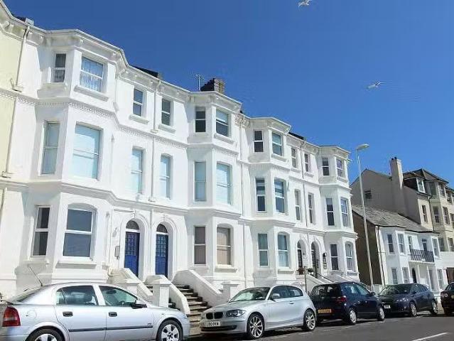 1 bedroom flat for rent in 113 114 Marine Parade, Worthing, BN11