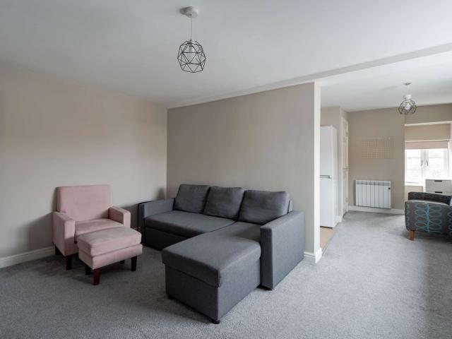 1 bedroom Flat for rent in The Old Mayors House, Bury Street, Abingdon, Oxfordshire, OX14