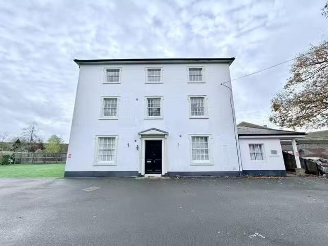 1 bedroom flat for rent in The White House, Sandford Road, Che.