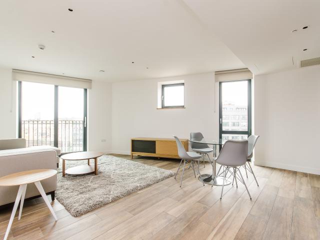 1 Bedroom Flat for Rent in Three Colts Lane | Foxtons