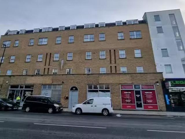 1 bedroom flat for rent in Treadway Street, London, E2