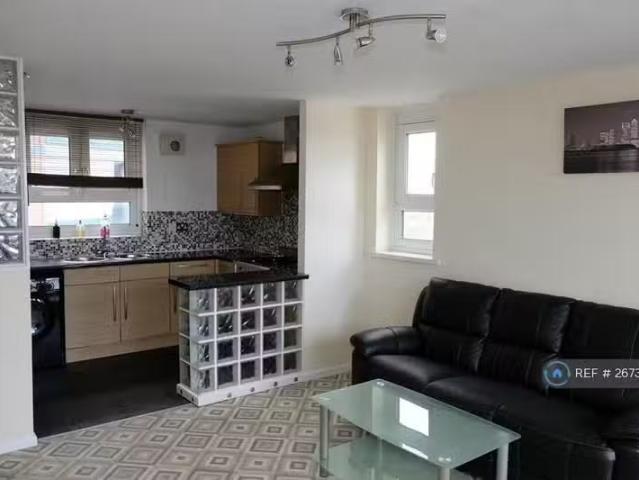 1 bedroom flat for rent in Upton Park, London, E6