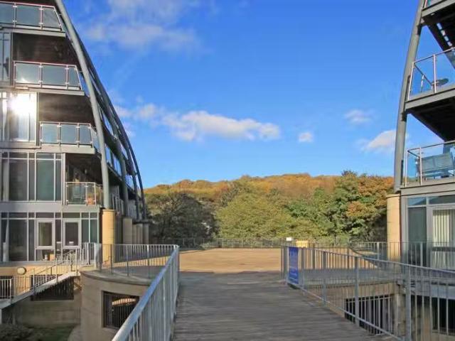 1 bedroom flat for rent in Victoria Mills, Salts Mill Road, Sh.