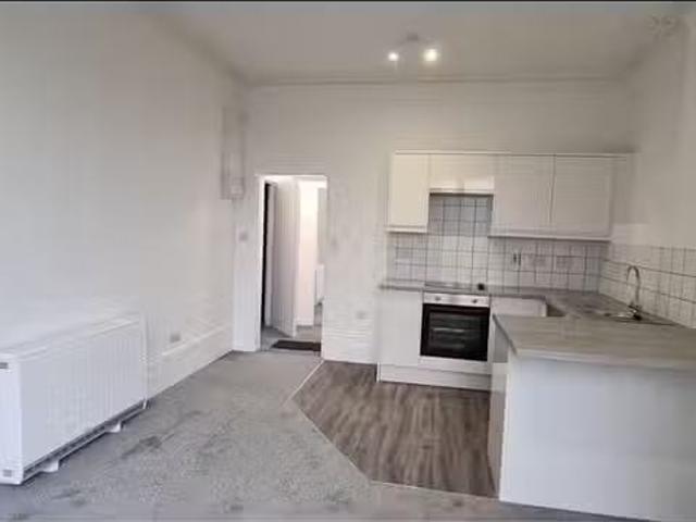 1 bedroom flat for rent in Windmill Street, Gravesend, DA12