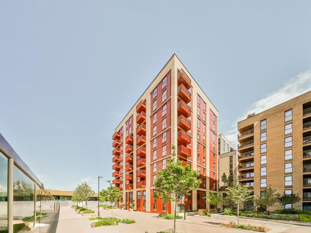 1 Bedroom Flat for Rent in Alexandra Gate | Foxtons
