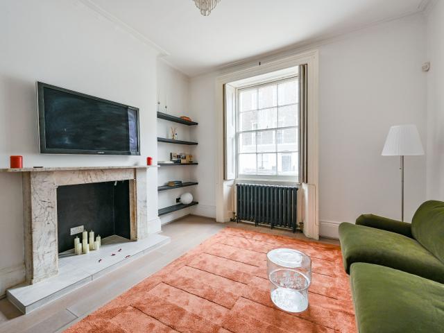 1 Bedroom Flat for Rent in Balcombe Street | Foxtons
