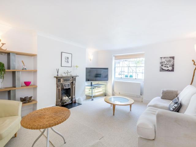 1 Bedroom Flat for Rent in Balcombe Street | Foxtons