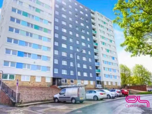 1 bedroom flat for rent in Bentley Court, Parkwood Rise, Keigh.