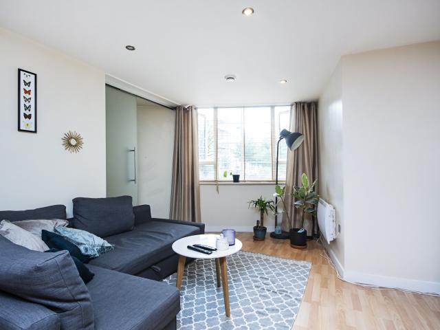 1 Bedroom Flat for Rent in Beatty Road | Foxtons