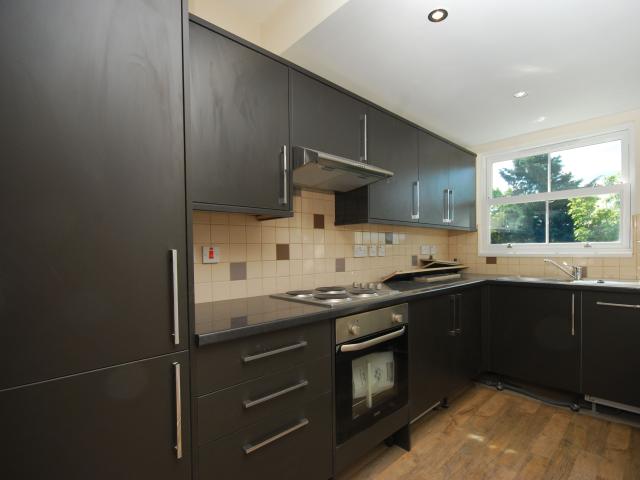1 Bedroom Flat for Rent in Bird In Bush Road | Foxtons