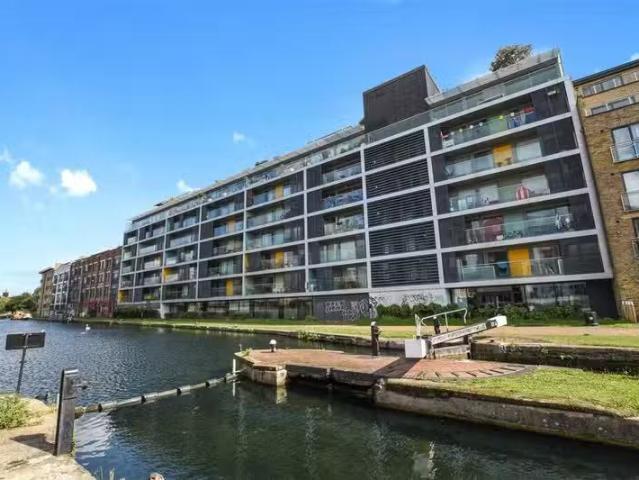 1 bedroom flat for rent in Candy Wharf, 22 Copperfield Road, L.
