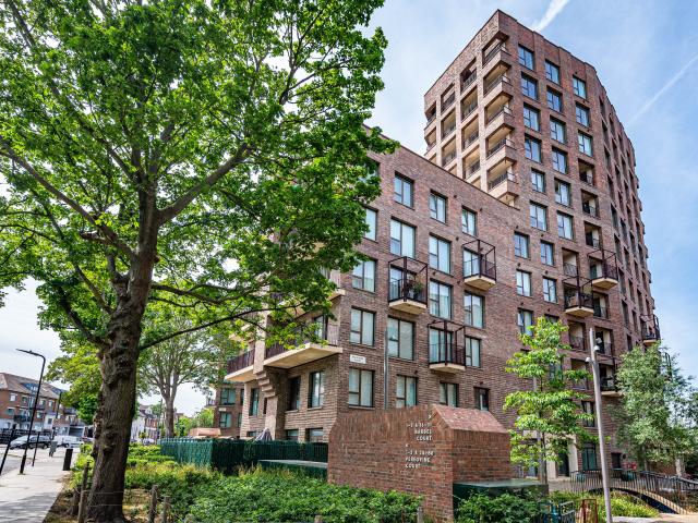 1 Bedroom Flat for Rent in Clapton Common | Foxtons