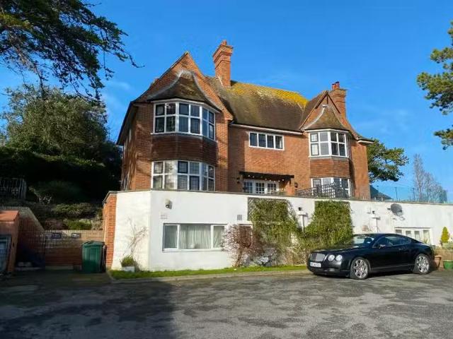 1 bedroom flat for rent in DARLEY ROAD, Eastbourne, BN20